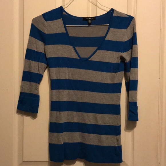 Women’s M Blue&Gray Striped 3/4 Length Sweater - Picture 1 of 4